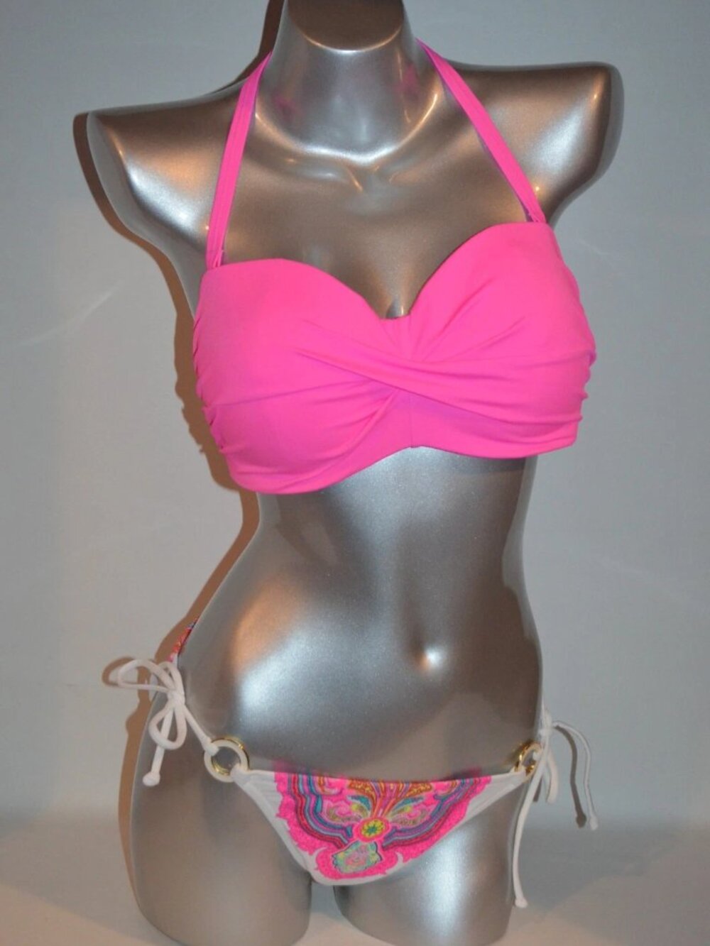Brand New Victoria's Secret Bikini Set 38CTop/ Medium Bottom
